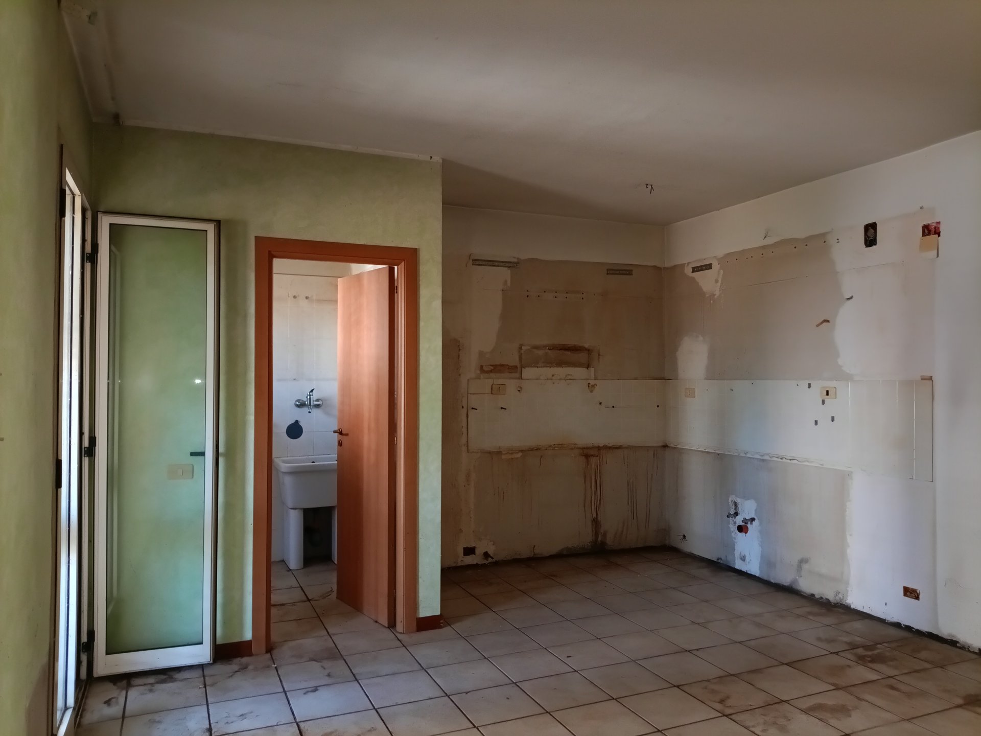 Mostri rendering alternativi — prima